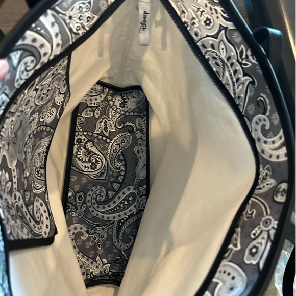 ❤️AMAZING DEAL❤️ Vera Bradley Disney Limited Edition Large Every Day Tote NWT - Picture 4 of 8
